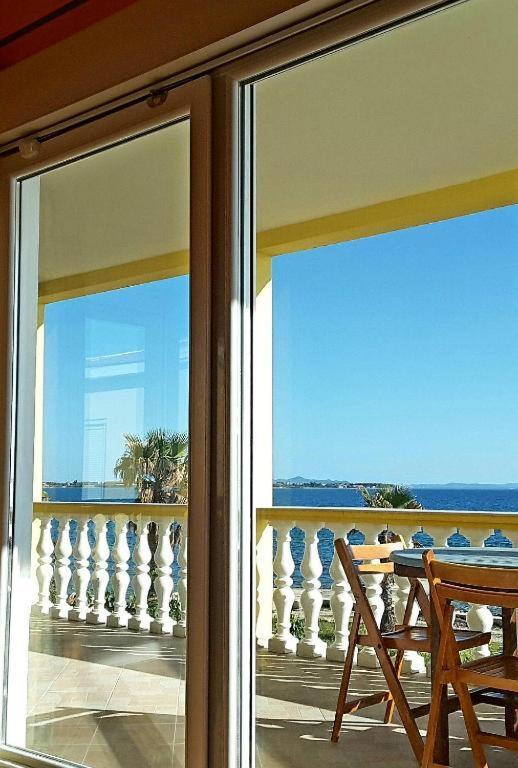ויר Deby Beach House מראה חיצוני תמונה